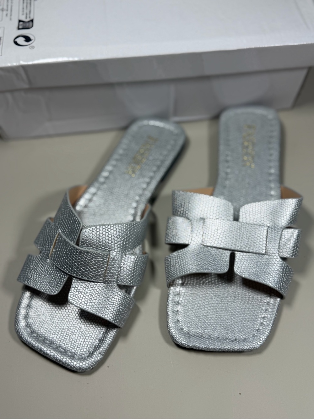 Unk Silver Textured Slide Mules with Knotted Upper
